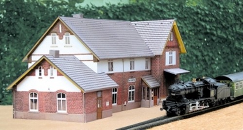 Bahnhof empfangsgebäude - bahnhof,